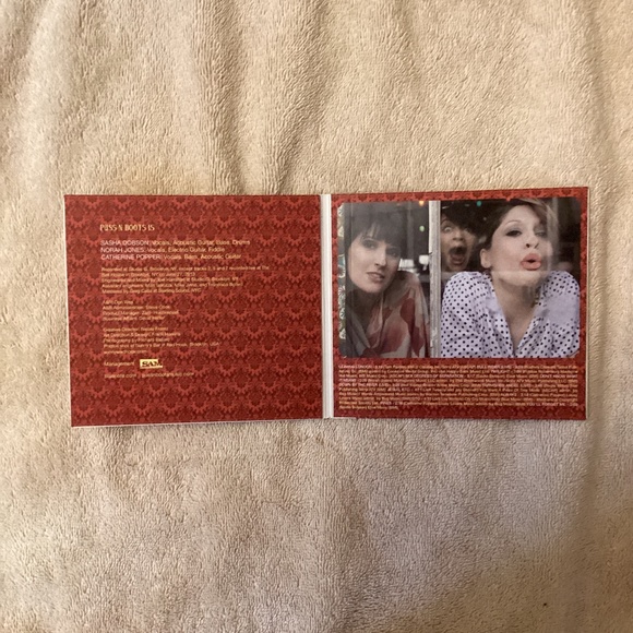 No Fools, No Fun PUSSNBOOTS CD Norah Jones - Picture 3 of 7